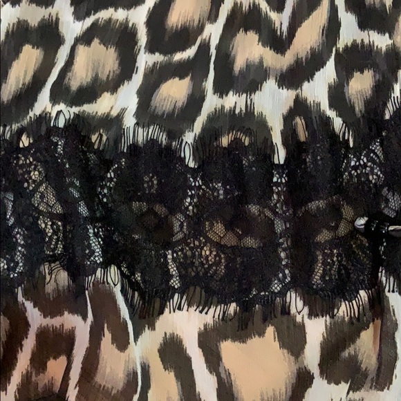 3/$15 Cheetah Print and Lace Flowy Kimono - Picture 2 of 4